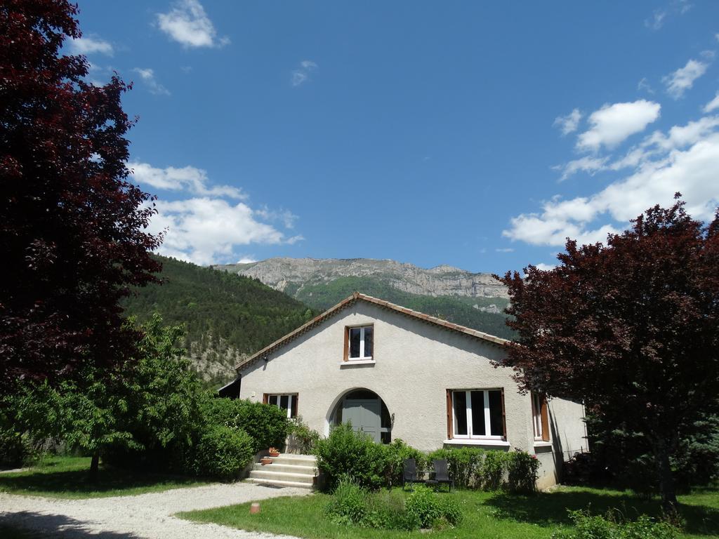 Châtillon-en-Diois L'Enclos B&B מראה חיצוני תמונה