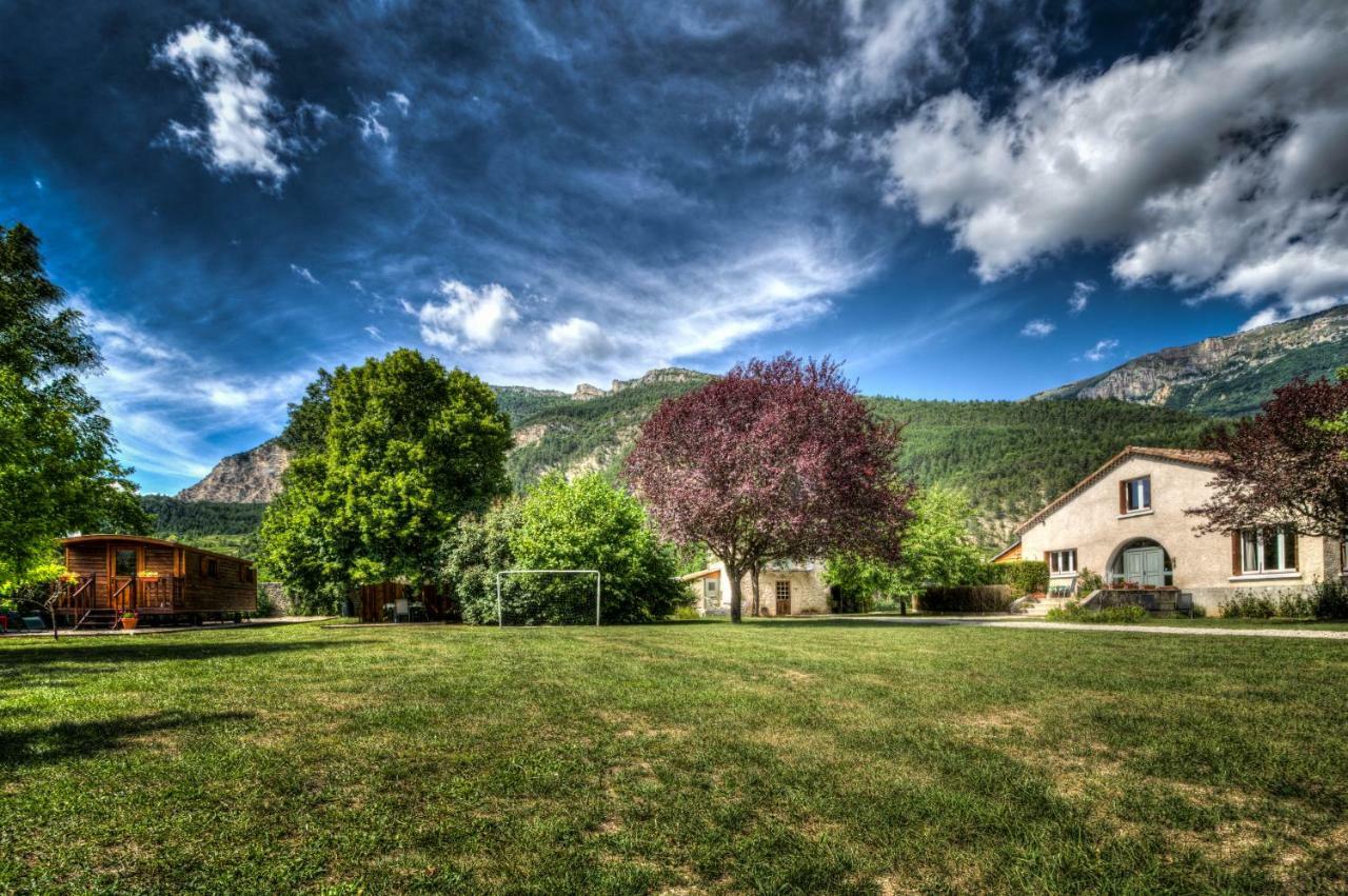 Châtillon-en-Diois L'Enclos B&B מראה חיצוני תמונה